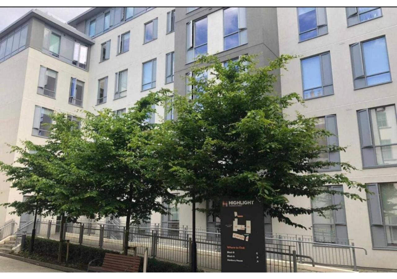 Joivy Affordable Dublin Thomas Street - Adults Only Apartment Екстериор снимка