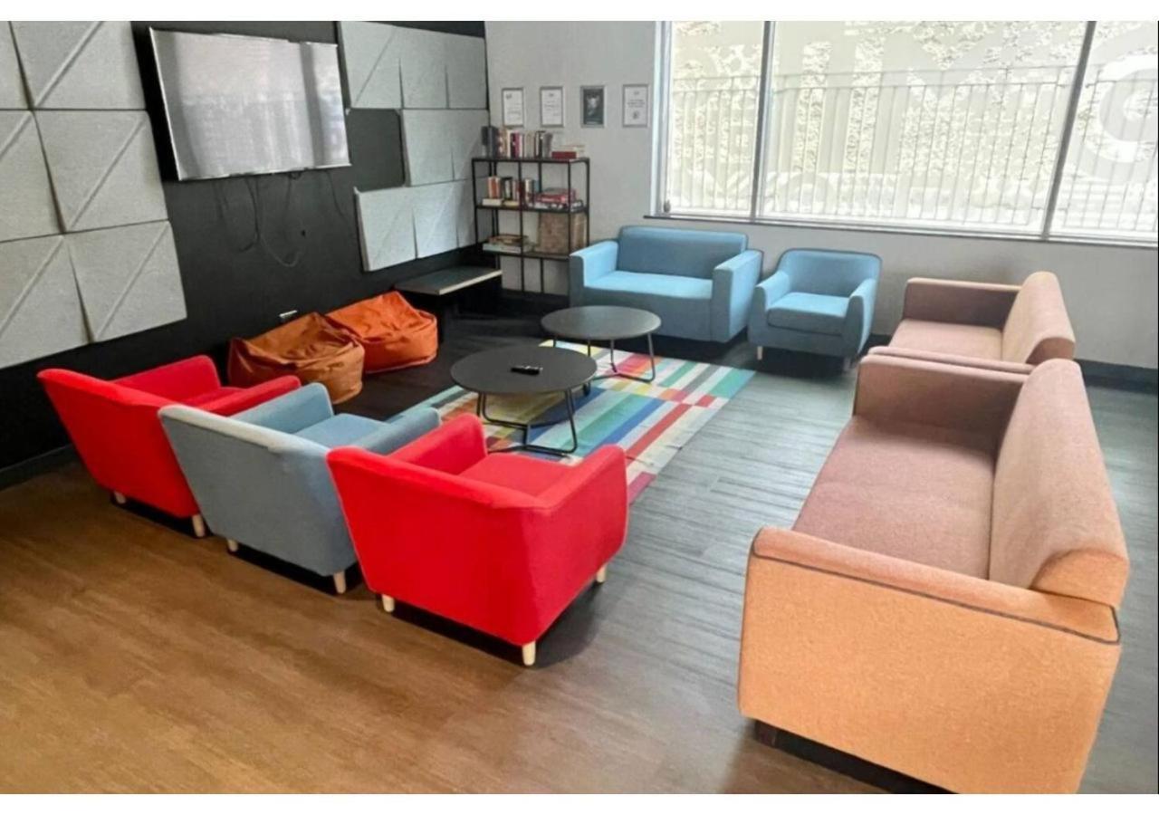 Joivy Affordable Dublin Thomas Street - Adults Only Apartment Екстериор снимка