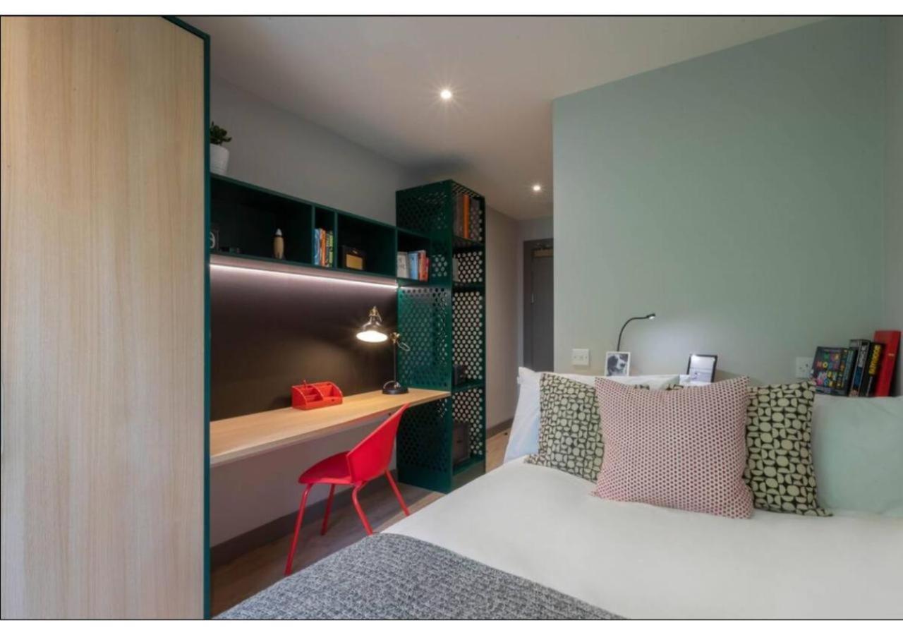 Joivy Affordable Dublin Thomas Street - Adults Only Apartment Екстериор снимка