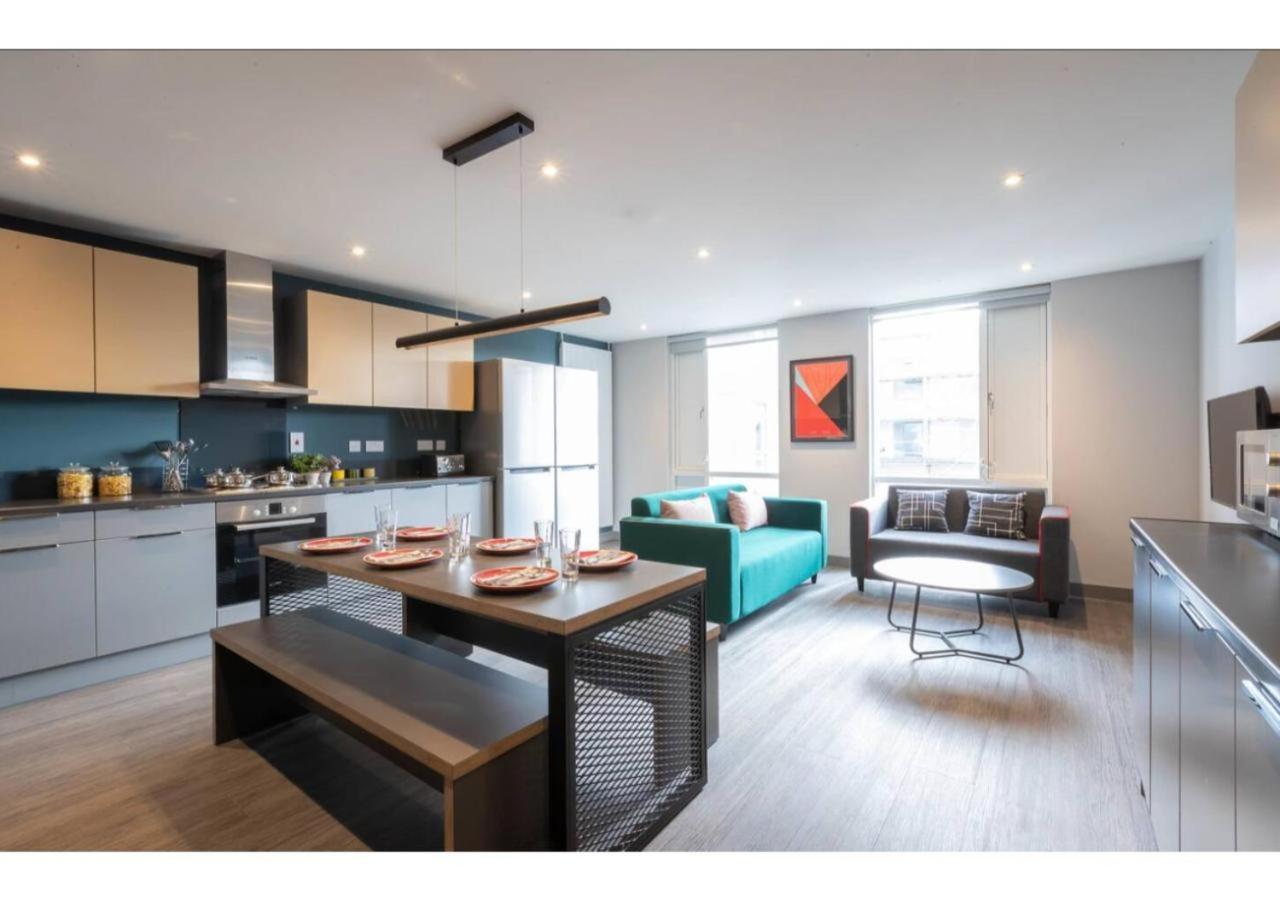 Joivy Affordable Dublin Thomas Street - Adults Only Apartment Екстериор снимка